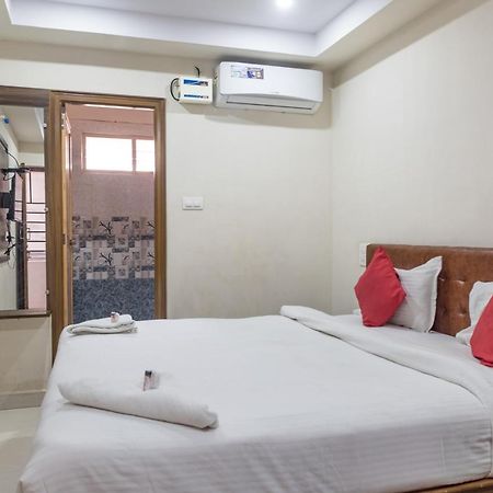 ויסאקפאטנם Hotel Renuka מראה חיצוני תמונה
