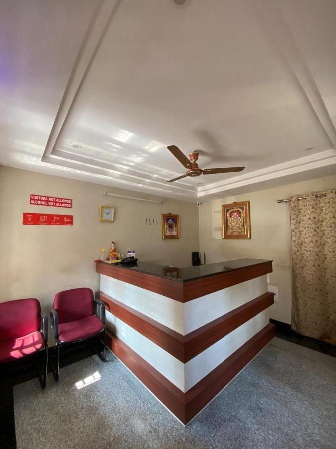 ויסאקפאטנם Hotel Renuka מראה חיצוני תמונה