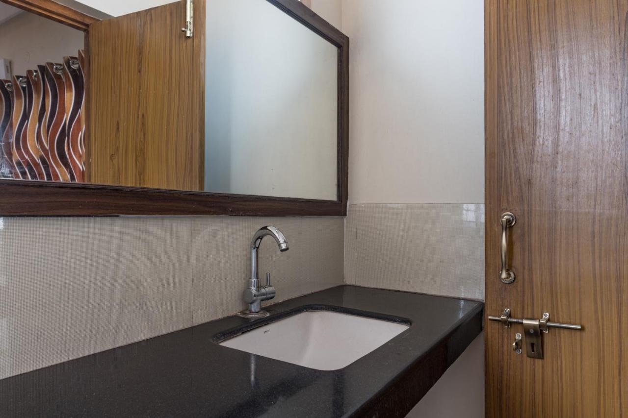 ויסאקפאטנם Hotel Renuka מראה חיצוני תמונה